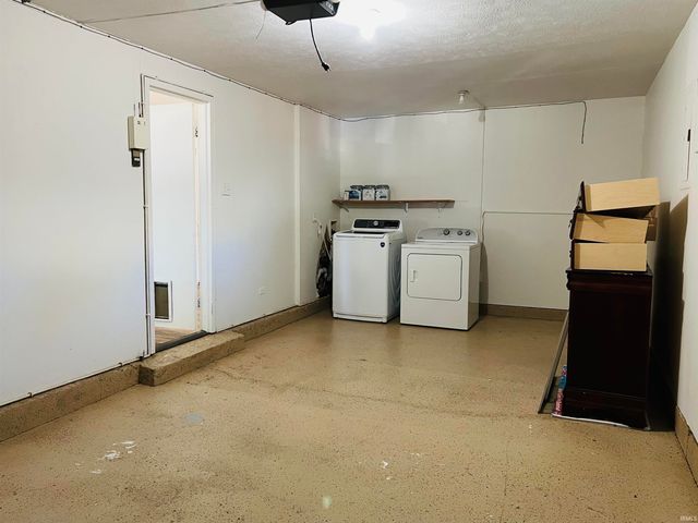 1105 Glenwood Avenue, Fort Wayne, IN 46805