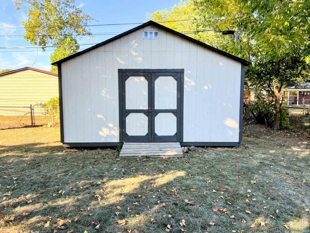 1105 Glenwood Avenue, Fort Wayne, IN 46805