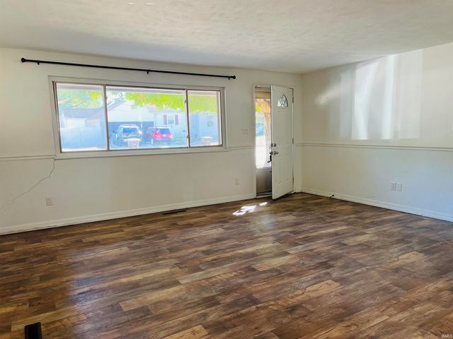 1105 Glenwood Avenue, Fort Wayne, IN 46805