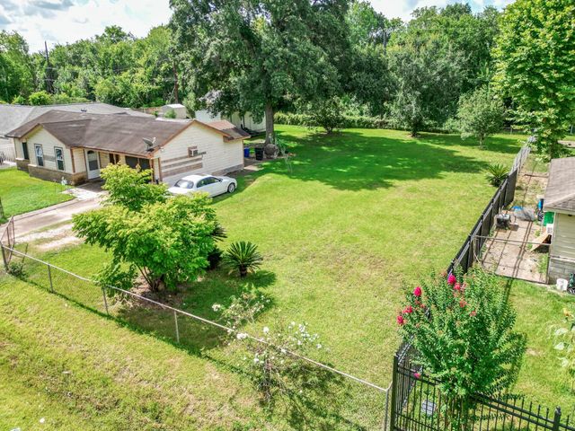 7212 Miley Street, Houston, TX 77028