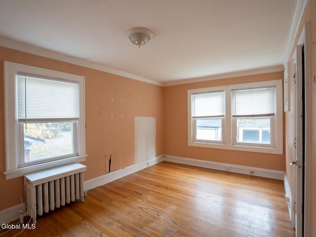 1988 15th Street, Troy, NY 12180