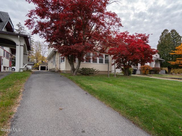 1988 15th Street, Troy, NY 12180