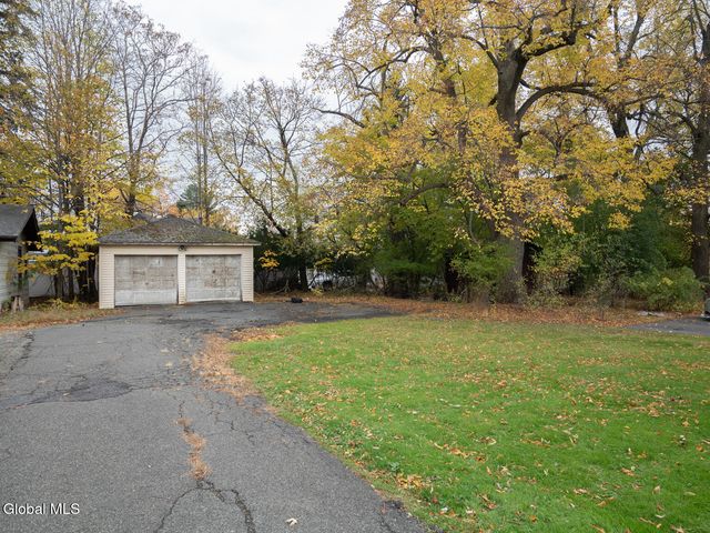 1988 15th Street, Troy, NY 12180