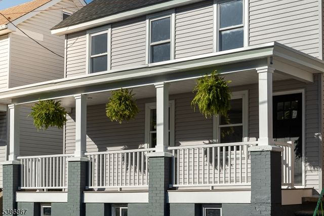 195 Chambers St, Phillipsburg Town, NJ 08865