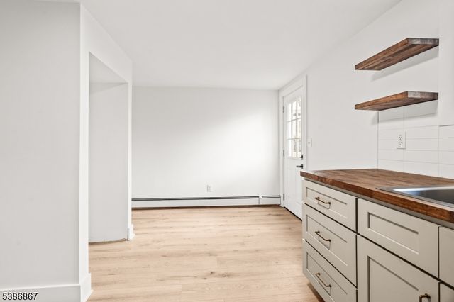 195 Chambers St, Phillipsburg Town, NJ 08865