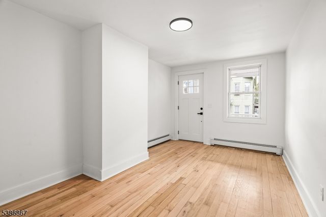 195 Chambers St, Phillipsburg Town, NJ 08865