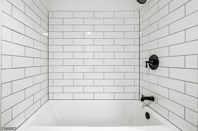 195 Chambers St, Phillipsburg Town, NJ 08865