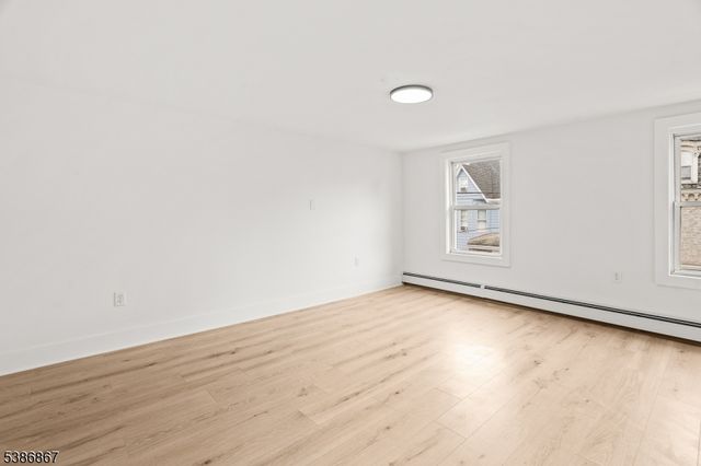 195 Chambers St, Phillipsburg Town, NJ 08865