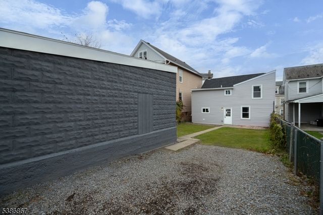 195 Chambers St, Phillipsburg Town, NJ 08865