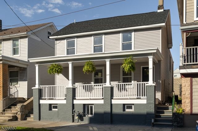 195 Chambers St, Phillipsburg Town, NJ 08865