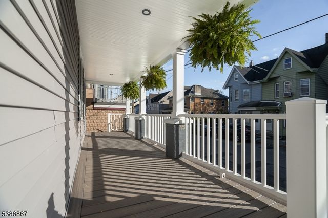 195 Chambers St, Phillipsburg Town, NJ 08865