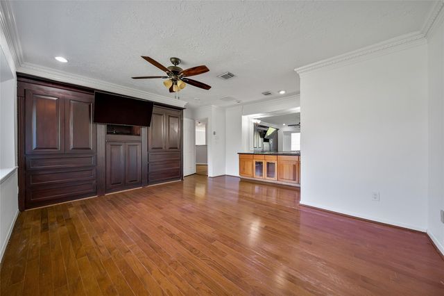 6234 Leaf Arbor Drive, Houston, TX 77092