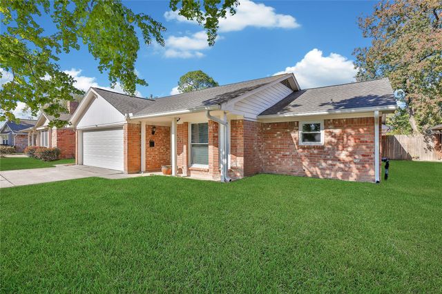 6234 Leaf Arbor Drive, Houston, TX 77092