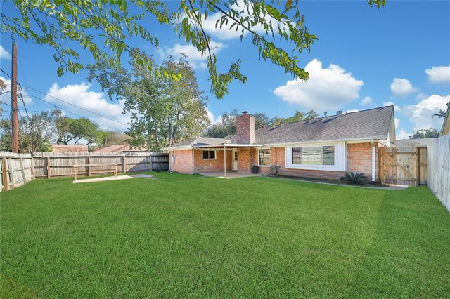 6234 Leaf Arbor Drive, Houston, TX 77092
