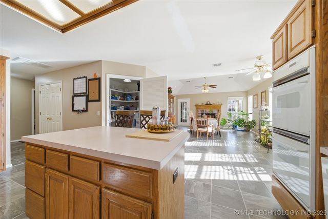 521 S Kalanchoe Avenue, Broken Arrow, OK 74012