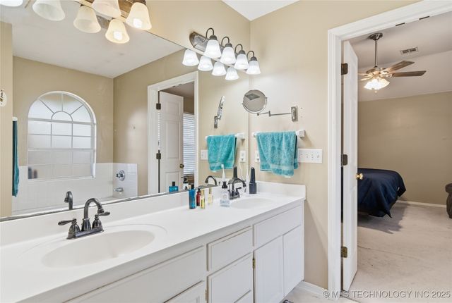 521 S Kalanchoe Avenue, Broken Arrow, OK 74012