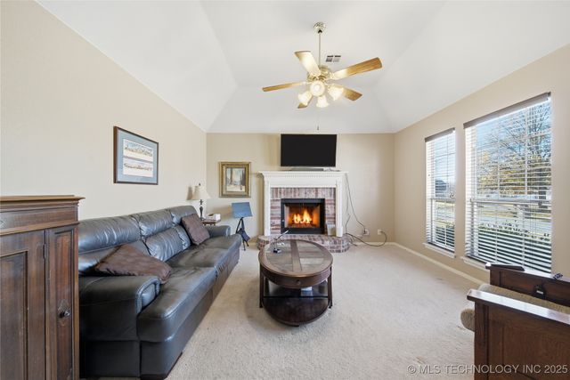 521 S Kalanchoe Avenue, Broken Arrow, OK 74012