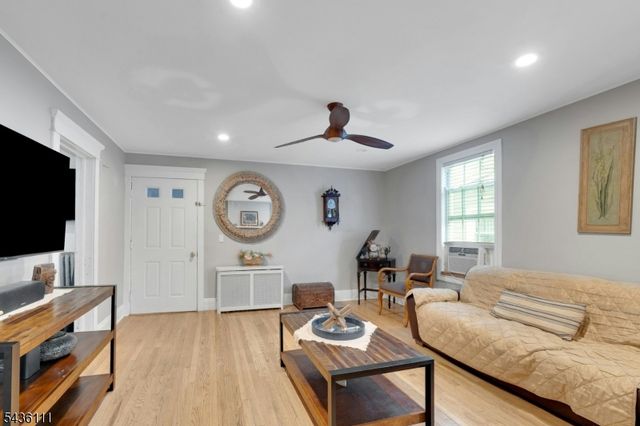230 Sherman Ave, Roselle Park Boro, NJ 07204