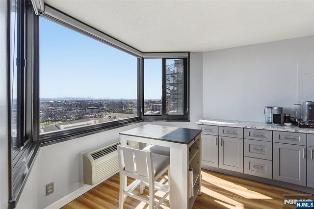 326 Prospect Avenue 11E, Hackensack, NJ 07601