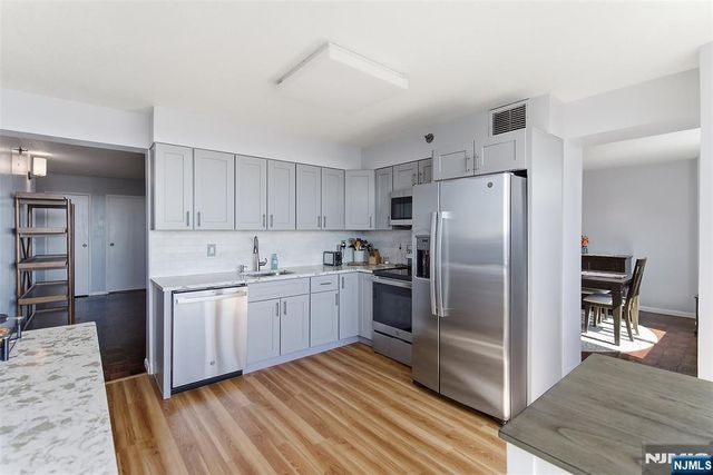 326 Prospect Avenue 11E, Hackensack, NJ 07601