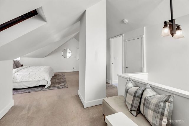 2541 10th Avenue W, Seattle, WA 98119