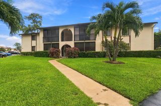 308 KNOTTY PINE Circle D-1, Greenacres, FL 33463