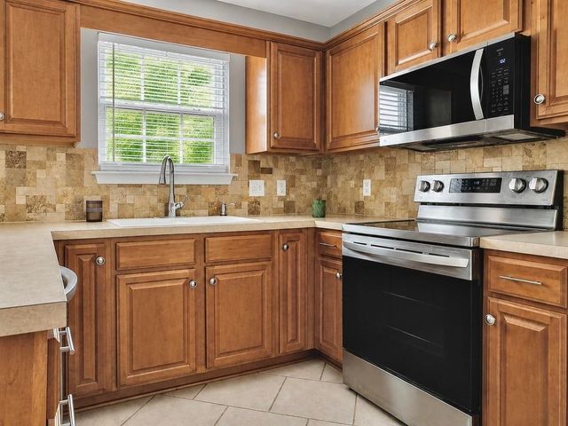 746 Pepperbush Dr., Myrtle Beach, SC 29579