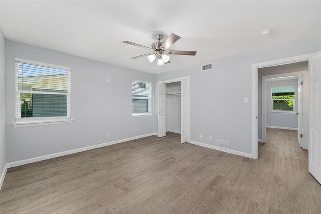 2133 Williams Place, Fort Worth, TX 76111