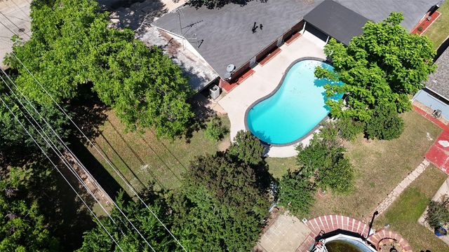 2133 Williams Place, Fort Worth, TX 76111