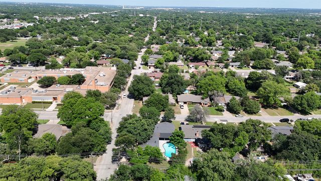 2133 Williams Place, Fort Worth, TX 76111