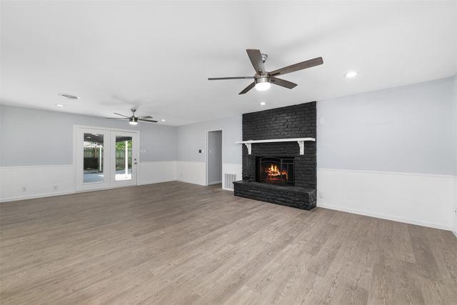 2133 Williams Place, Fort Worth, TX 76111