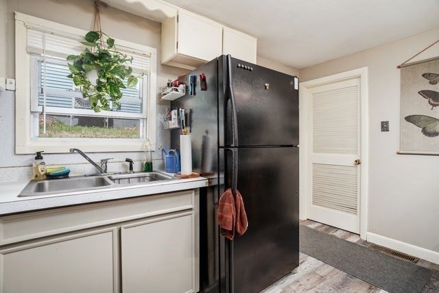 50 Grand St, Fitchburg, MA 01420