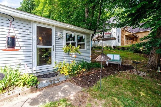 50 Grand St, Fitchburg, MA 01420