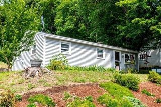 50 Grand St, Fitchburg, MA 01420