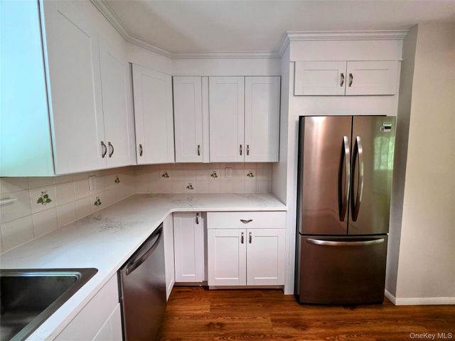 25 Oakwood Drive, Wappingers Falls, NY 12590