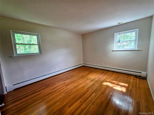 25 Oakwood Drive, Wappingers Falls, NY 12590