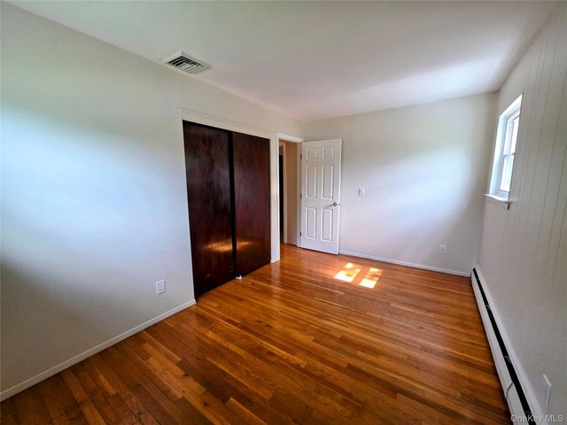25 Oakwood Drive, Wappingers Falls, NY 12590