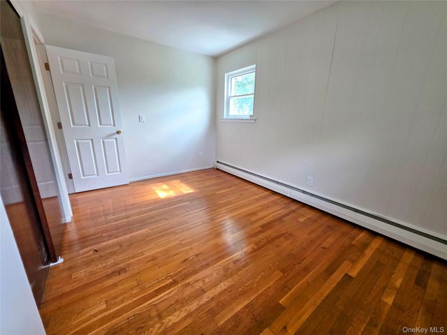 25 Oakwood Drive, Wappingers Falls, NY 12590