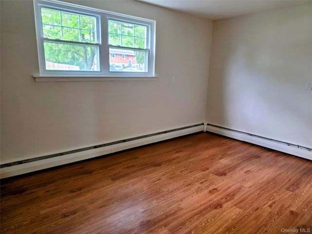 25 Oakwood Drive, Wappingers Falls, NY 12590