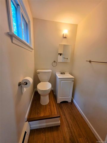 25 Oakwood Drive, Wappingers Falls, NY 12590