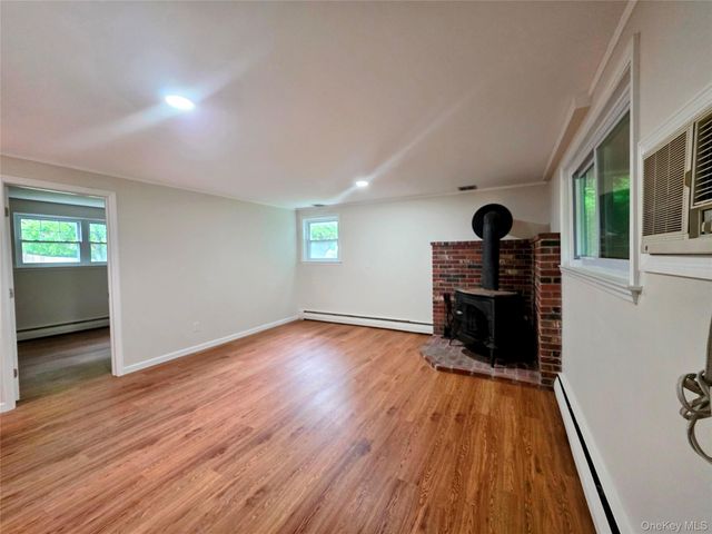 25 Oakwood Drive, Wappingers Falls, NY 12590