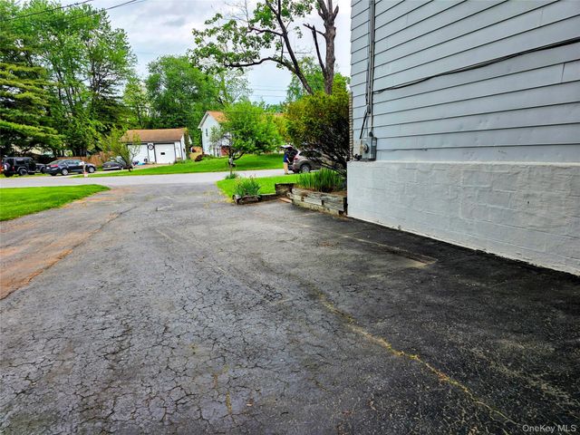 25 Oakwood Drive, Wappingers Falls, NY 12590
