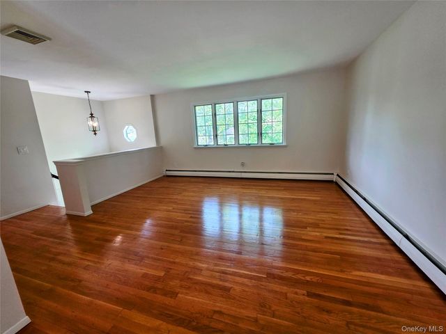 25 Oakwood Drive, Wappingers Falls, NY 12590