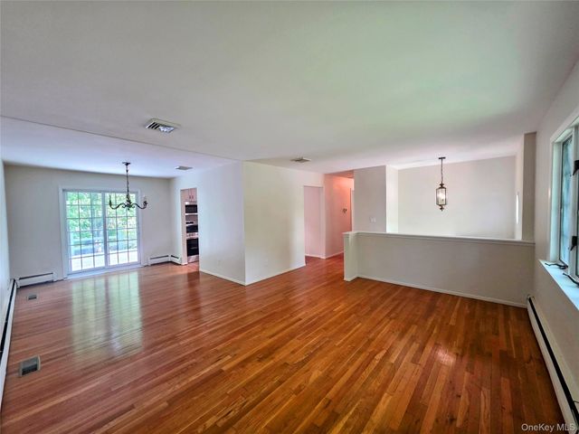 25 Oakwood Drive, Wappingers Falls, NY 12590
