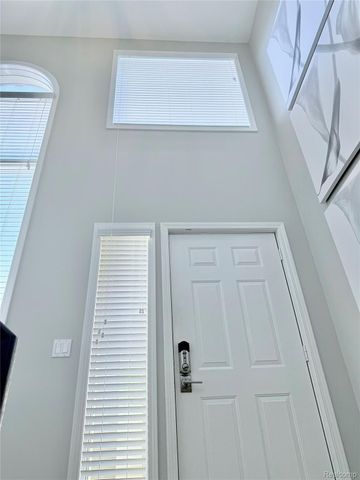 7288 Simsbury Dr. Drive 24, West Bloomfield Charter Township, MI 48322