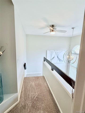 7288 Simsbury Dr. Drive 24, West Bloomfield Charter Township, MI 48322