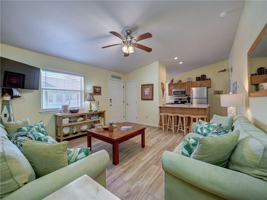 1726 S 11th St 102, Port Aransas, TX 78373 — photo 5