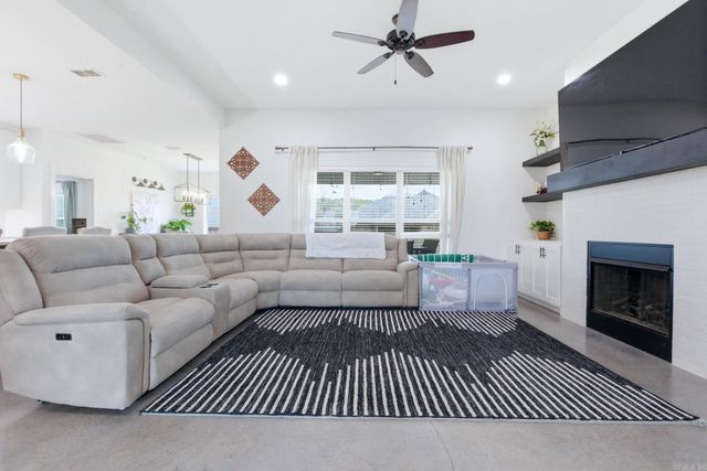 9509 Meadow Oak Drive, Sherwood, AR 72120