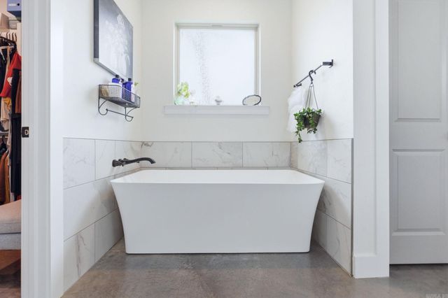 9509 Meadow Oak Drive, Sherwood, AR 72120