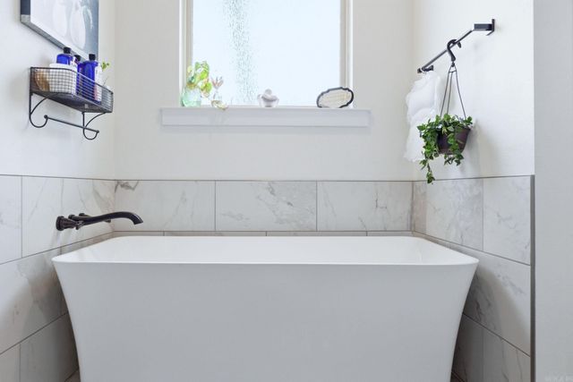 9509 Meadow Oak Drive, Sherwood, AR 72120